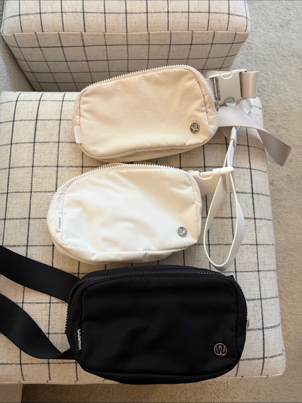 lululemon athletica Crossbody Pouch Trio - Black, Cream, White